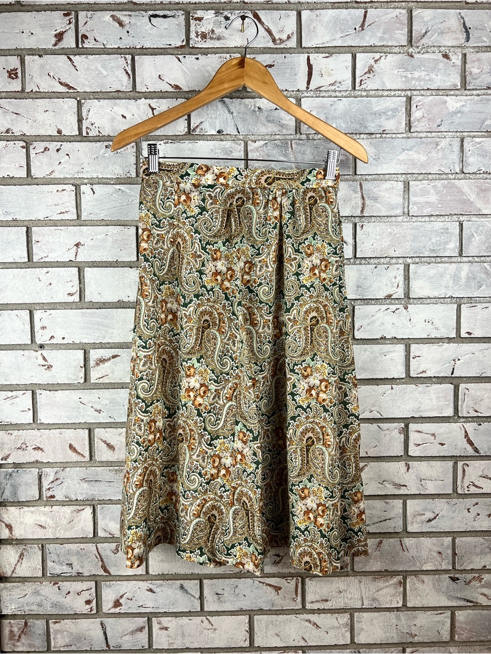 Queen Casual | Vintage Floral Paisley Midi Skirt
